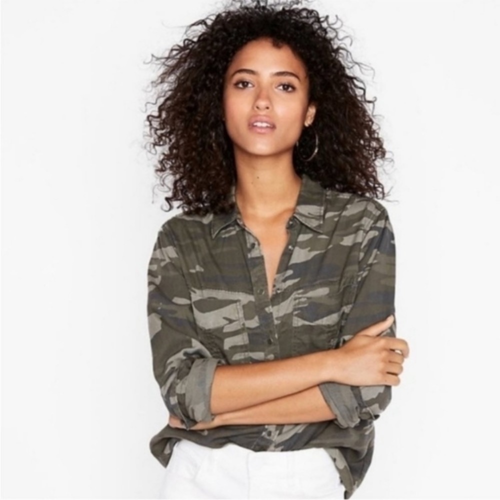 Express Green Camo Print Sheer Long Sleeve Convertible Button Front Blouse Top M